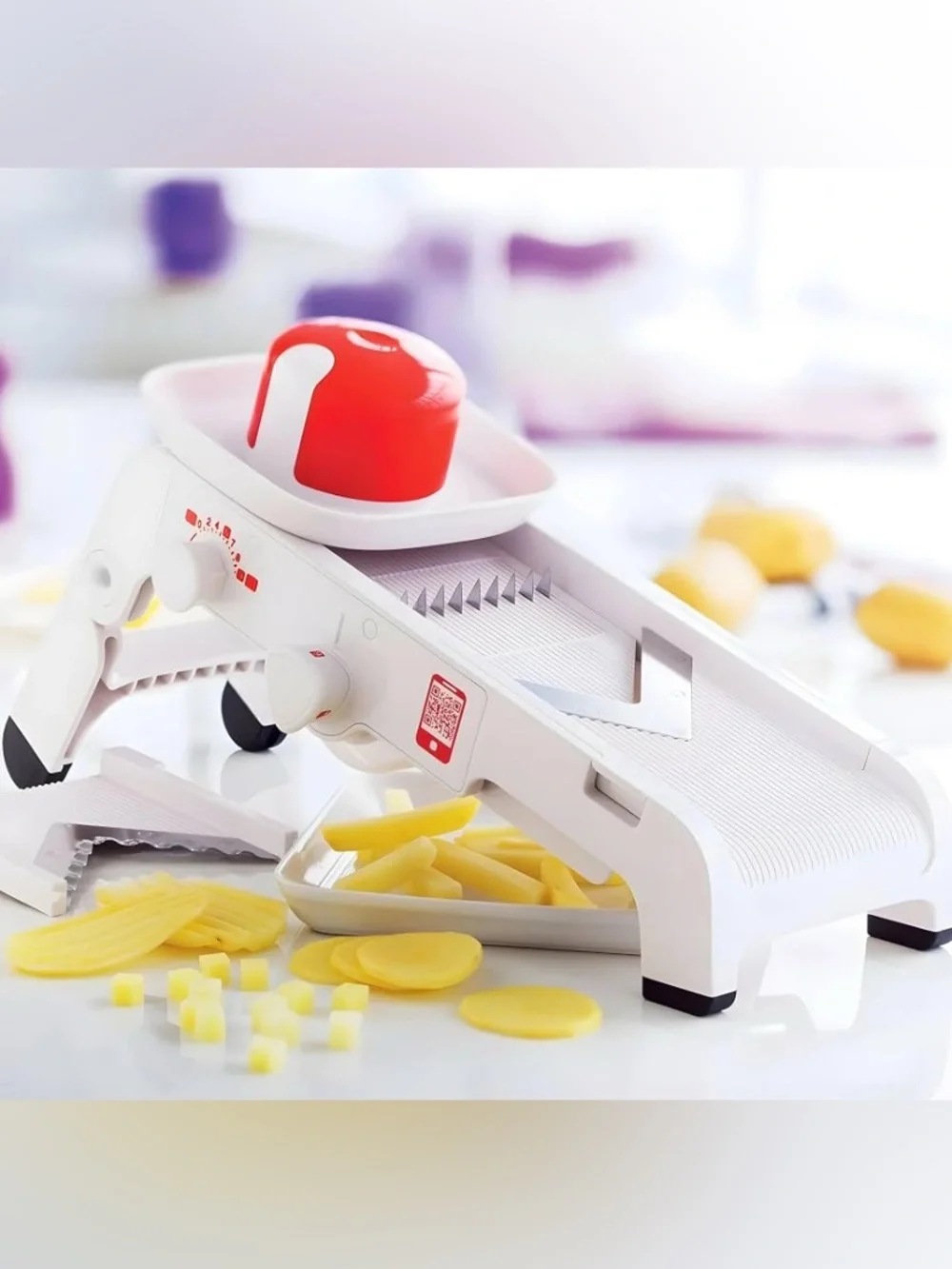 Tupperware Mandoline - Produce Slicer, Time Saver